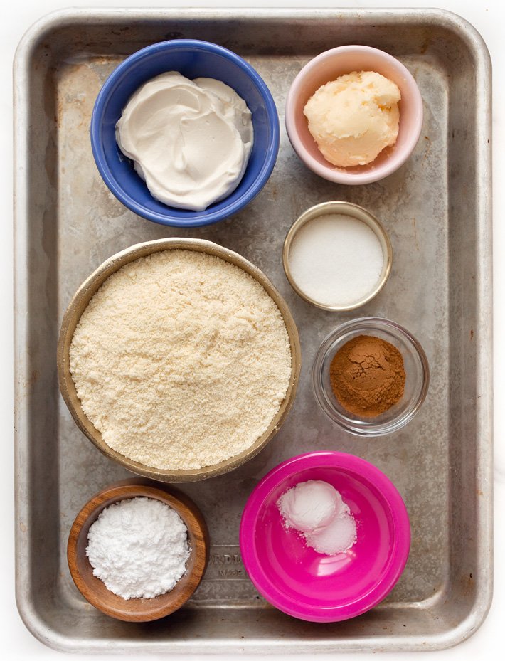 Ingredientes fáceis para rolo de canela Keto Ingredientes fáceis para rolo de canela Keto