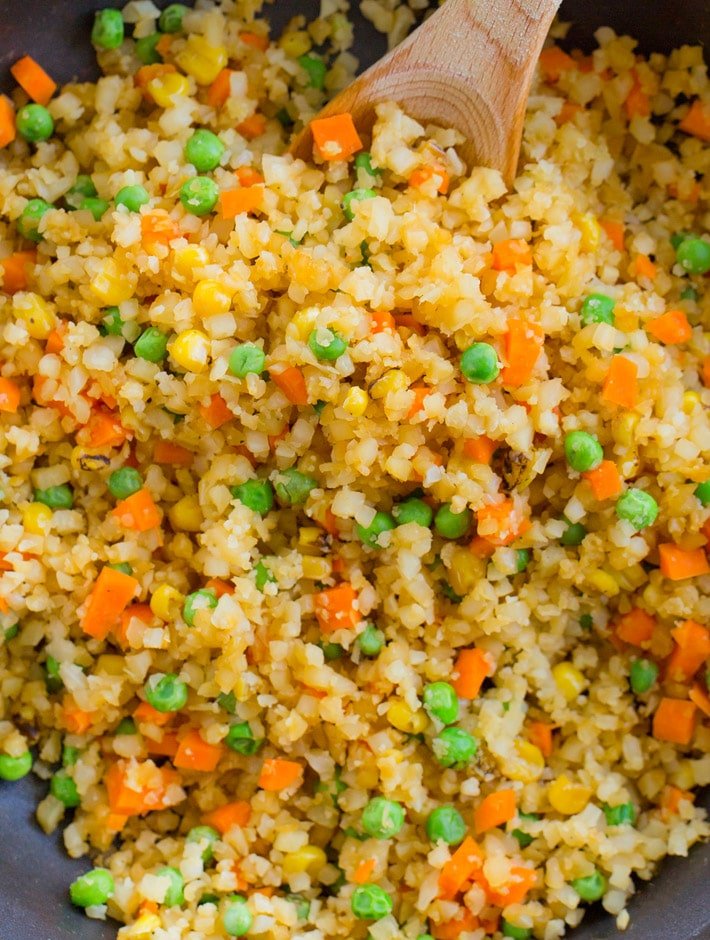 Arroz frito com vegetais ceto