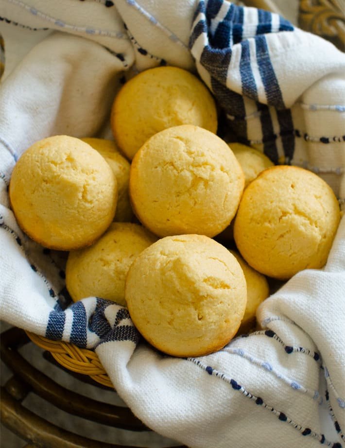 Muffins de pão de milho veganos saudáveis Muffins de pão de milho veganos saudáveis