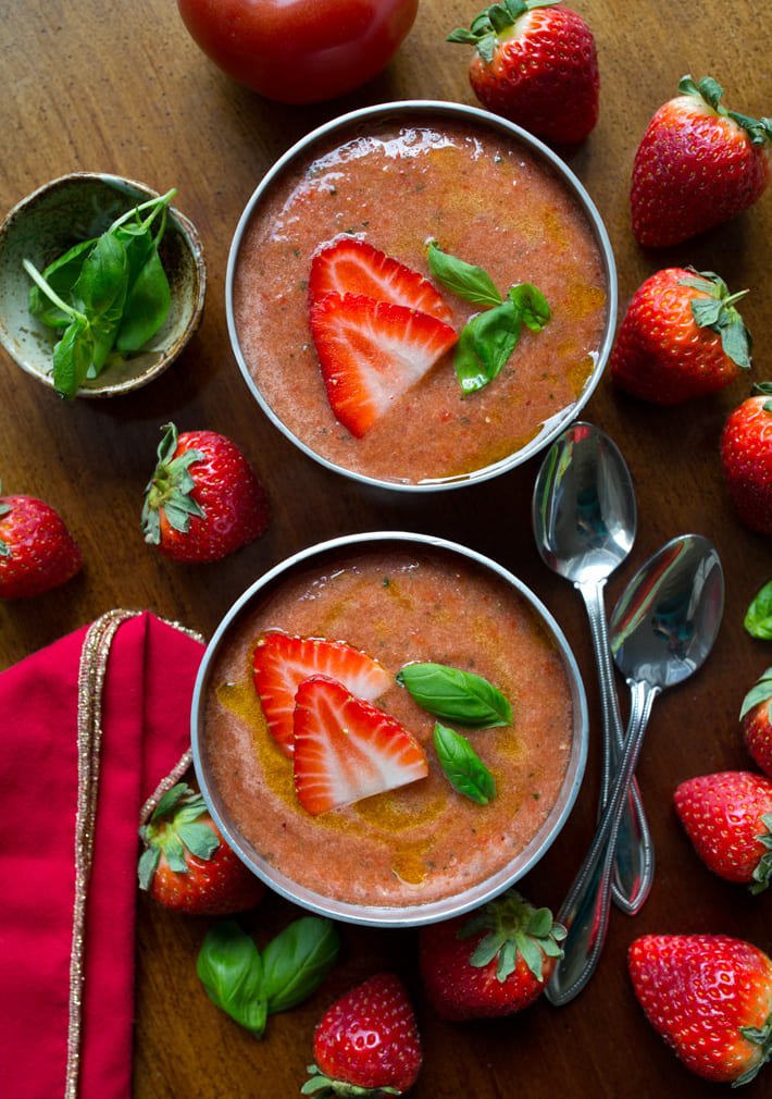 Gaspacho gelado de morango (sopa fria de tomate)