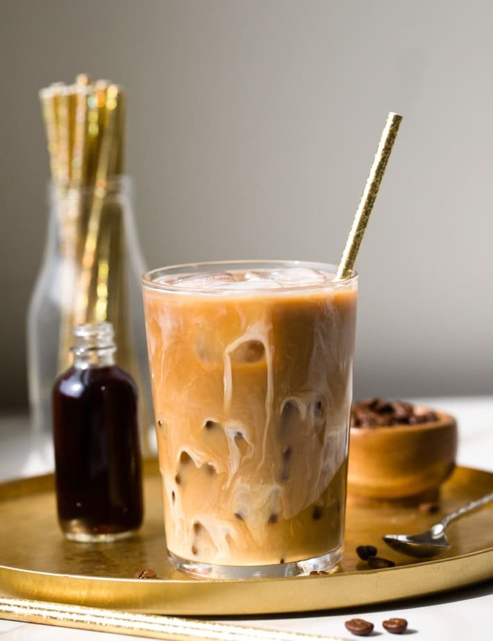 Bebida com leite e café gelado sem laticínios Bebida com leite e café gelado sem laticínios