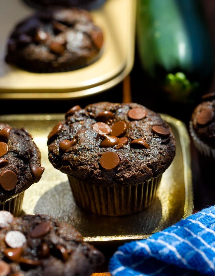 Muffins Duplos de Abobrinha com Chocolate Muffins Duplos de Abobrinha com Chocolate